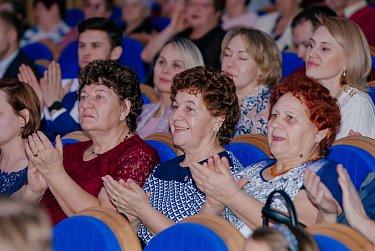 Сергей Грачев: «Оренбургский пуховый платок – один из главных брендов Оренбуржья»